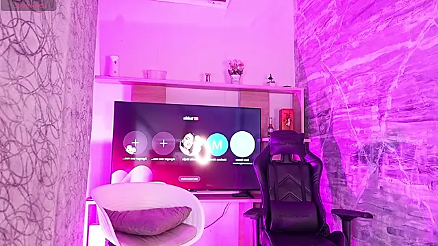 Melany Luv online show from March 26, 2026, 8:47 pm