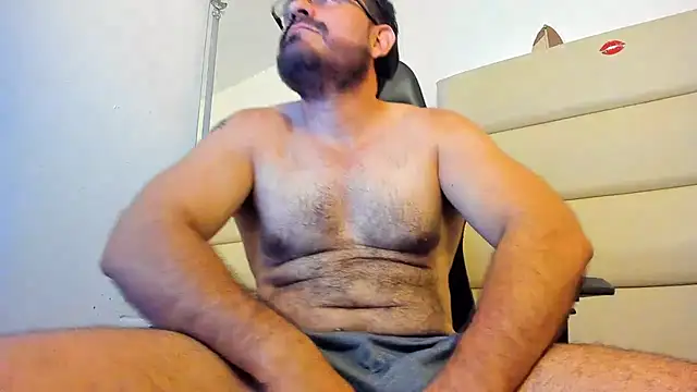 SbasTone Muscle online show from November 24, 2025, 3:01 pm