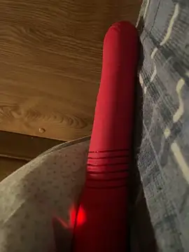 Snapshot of Nicky-98 chatting on February 1, 2025, 11:48 pm Nicky-98 online show from February 1, 2025, 11:48 pm