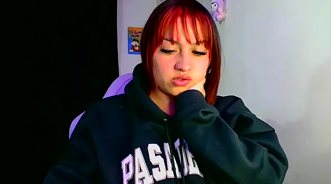 lucycherry   online show from January 29, 2025, 7:57 am