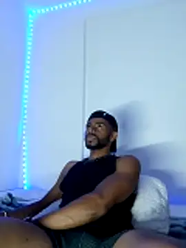 Snapshot of GerardSmitt chatting on November 6, 2025, 2:01 am GerardSmitt online show from November 6, 2025, 2:01 am