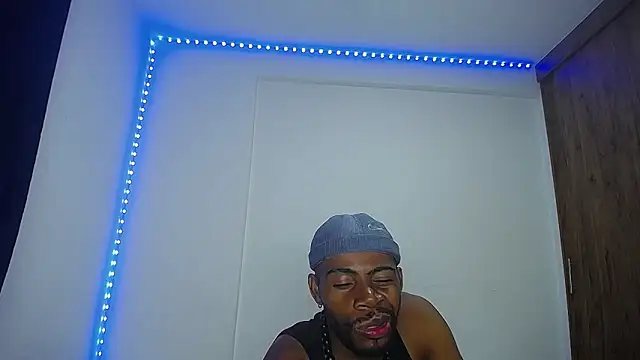 Snapshot of GerardSmitt chatting on November 9, 2025, 1:15 am GerardSmitt online show from November 9, 2025, 1:15 am