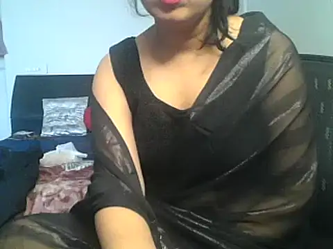 Snapshot of BIG_HEARTED chatting on February 26, 2025, 2:37 am BIG HEARTED online show from February 26, 2025, 2:37 am