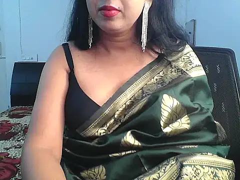 Snapshot of BIG_HEARTED chatting on September 17, 2025, 4:52 pm BIG HEARTED online show from September 17, 2025, 4:52 pm