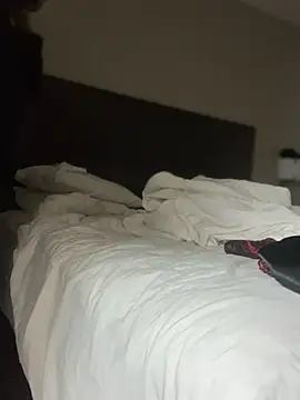 Snapshot of PrettyGal_Tingz chatting on February 7, 2025, 1:43 pm PrettyGal Tingz online show from February 7, 2025, 1:43 pm