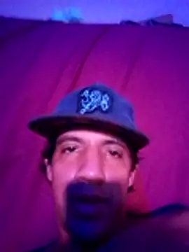 Snapshot of LiosArmando420 chatting on April 25, 2026, 1:52 am LiosArmando420 online show from April 25, 2026, 1:52 am