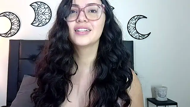 Snapshot of EvoletFMK chatting on November 15, 2025, 3:30 pm EvoletFMK online show from November 15, 2025, 3:30 pm