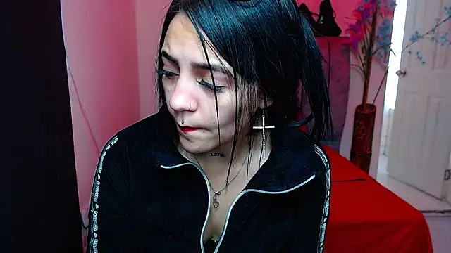 Snapshot of Violettasquirt chatting on October 20, 2025, 1:55 pm Violettasquirt online show from October 20, 2025, 1:55 pm