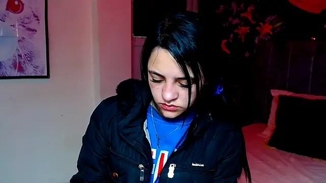 Snapshot of Violettasquirt chatting on December 2, 2025, 1:39 pm Violettasquirt online show from December 2, 2025, 1:39 pm