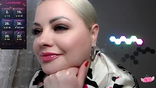 JewellKiss7 online show from January 22, 2025, 7:24 pm