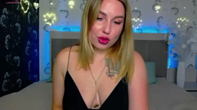 KisssAmmeli online show from June 13, 2026, 12:14 pm