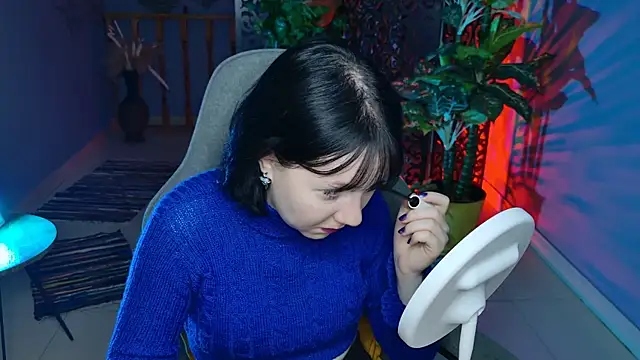 NancyMartinez online show from December 4, 2025, 5:06 am