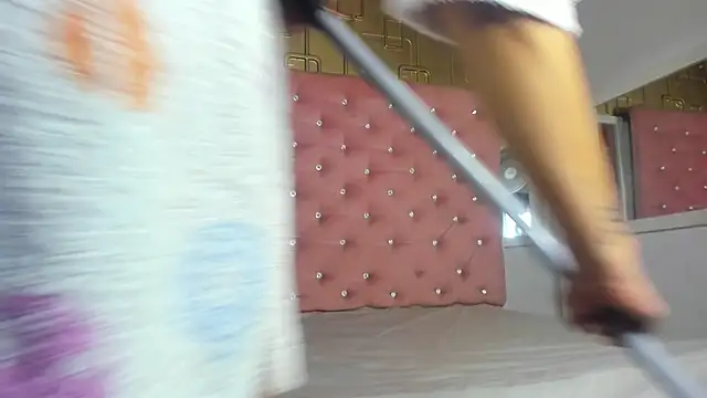 Snapshot of Molly_gomez_ chatting on February 8, 2025, 10:40 pm Molly gomez online show from February 8, 2025, 10:40 pm