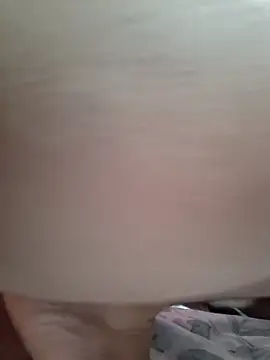 LunaDrago online show from January 5, 2026, 6:11 pm