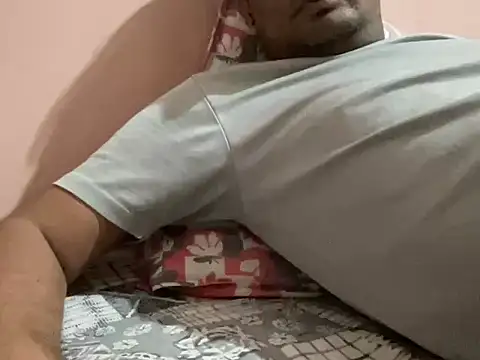 Snapshot of NiceBoy9099 chatting on September 11, 2025, 5:35 pm NiceBoy9099 online show from September 11, 2025, 5:35 pm