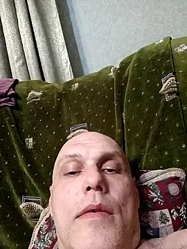 Pineapple04 online show from February 19, 2026, 7:32 pm