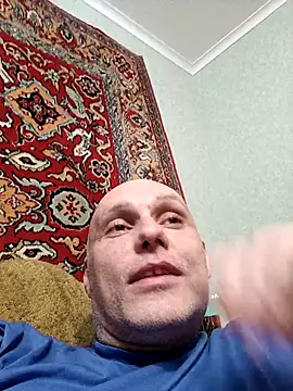 Pineapple04 online show from April 10, 2026, 6:45 pm