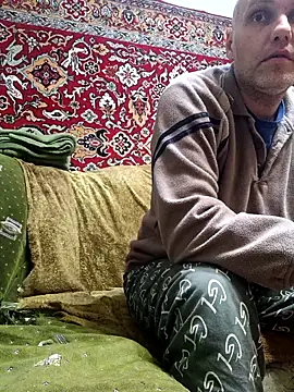 Pineapple04 online show from April 14, 2026, 6:58 pm