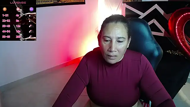 Snapshot of sussy_lee_ chatting on February 22, 2025, 7:47 pm sussy lee  online show from February 22, 2025, 7:47 pm