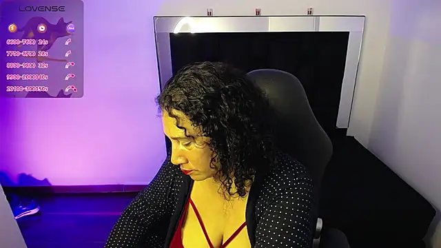 Snapshot of sussy_lee_ chatting on March 7, 2025, 1:29 pm sussy lee  online show from March 7, 2025, 1:29 pm