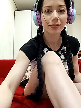 Snapshot of SashaGrinch chatting on December 13, 2024, 3:32 pm SashaGrinch online show from December 13, 2024, 3:32 pm