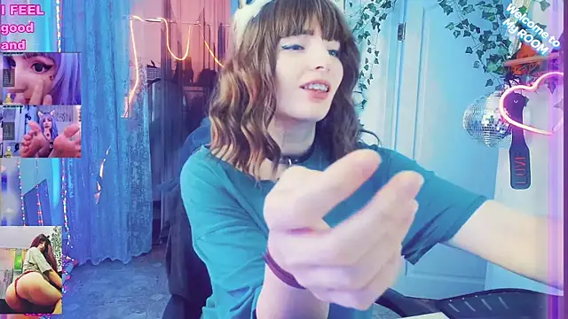 Toxic Ellies online show from December 28, 2024, 7:33 am