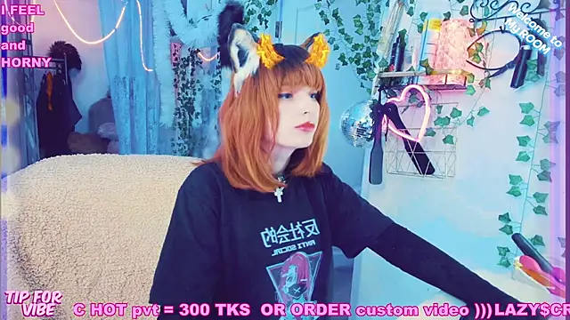 Toxic Ellies online show from December 29, 2024, 12:34 pm