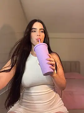 Snapshot of Mavi_Coless chatting on July 1, 2026, 2:24 am Mavi Coless online show from July 1, 2026, 2:24 am