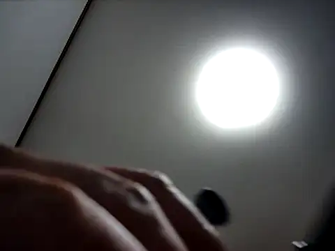 07YUKIO online show from March 9, 2025, 1:48 pm