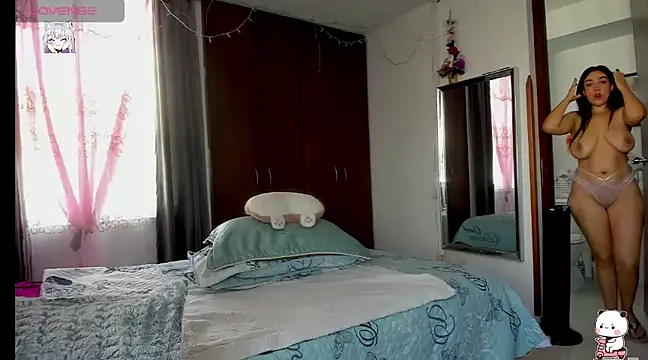 HARLEYNAPIER online show from January 28, 2025, 2:53 pm