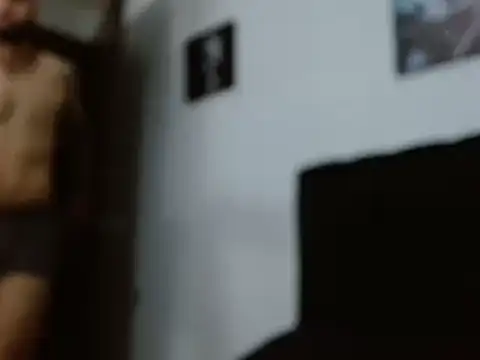 Snapshot of Hendry_ chatting on December 13, 2024, 3:27 am Hendry online show from December 13, 2024, 3:27 am