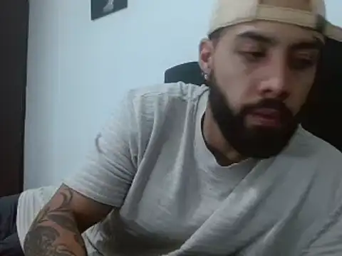 Snapshot of Hendry_ chatting on December 14, 2024, 5:07 am Hendry online show from December 14, 2024, 5:07 am