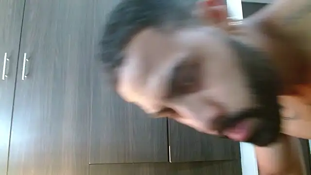 Snapshot of Hendry_ chatting on March 11, 2025, 5:05 am Hendry online show from March 11, 2025, 5:05 am