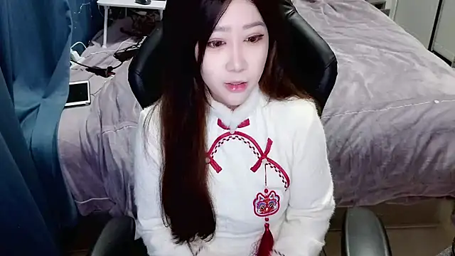 Snapshot of Angelababy001 chatting on January 5, 2025, 2:52 pm Angelababy001 online show from January 5, 2025, 2:52 pm