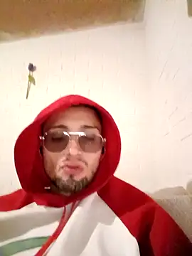 Suggarwhite18CM online show from November 12, 2025, 9:42 am