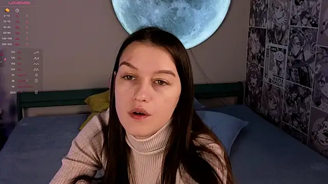 Snapshot of Alice__grace chatting on December 17, 2024, 9:16 pm Alice grace online show from December 17, 2024, 9:16 pm