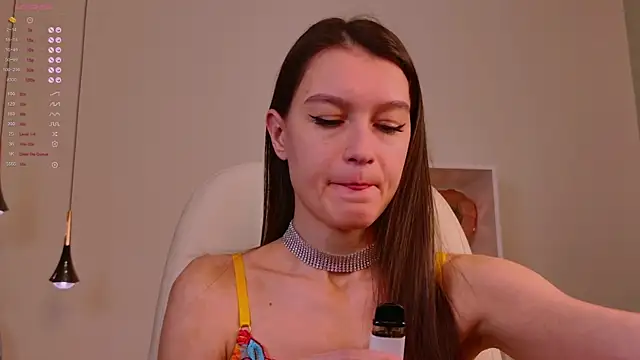 Snapshot of Alice__grace chatting on January 31, 2025, 4:47 am Alice grace online show from January 31, 2025, 4:47 am