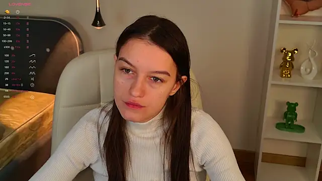 Snapshot of Alice__grace chatting on January 31, 2025, 9:26 pm Alice grace online show from January 31, 2025, 9:26 pm