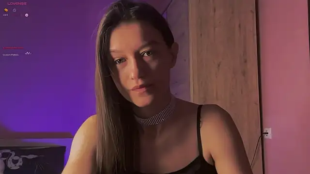 Snapshot of Alice__grace chatting on March 20, 2025, 10:40 pm Alice grace online show from March 20, 2025, 10:40 pm