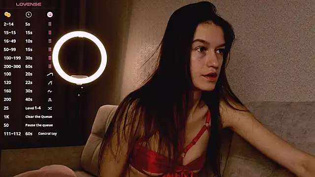 Snapshot of Alice__grace chatting on October 19, 2025, 9:48 pm Alice grace online show from October 19, 2025, 9:48 pm