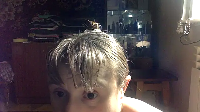 Snapshot of KlavdiaPetrivna chatting on January 19, 2026, 12:25 am KlavdiaPetrivna online show from January 19, 2026, 12:25 am