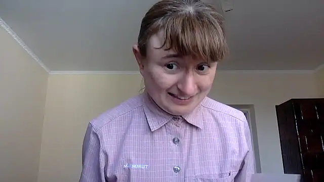 Snapshot of KlavdiaPetrivna chatting on April 22, 2026, 6:38 am KlavdiaPetrivna online show from April 22, 2026, 6:38 am