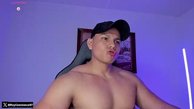 Snapshot of RoyConstance chatting on December 18, 2025, 3:23 am RoyConstance online show from December 18, 2025, 3:23 am