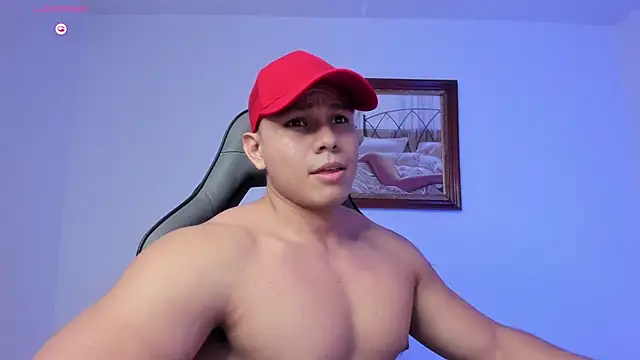 Snapshot of RoyConstance chatting on February 13, 2026, 3:35 am RoyConstance online show from February 13, 2026, 3:35 am