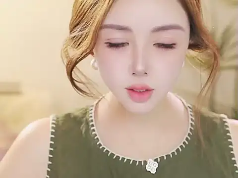 Snapshot of Qiaoqiao_ chatting on May 11, 2026, 4:04 pm Qiaoqiao online show from May 11, 2026, 4:04 pm