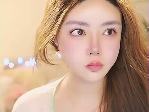 Qiaoqiao  online show from August 2, 2026, 4:05 pm