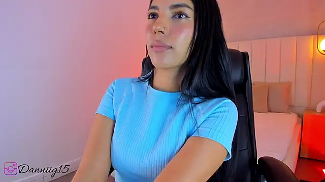 Snapshot of kosmic_Angel chatting on March 18, 2025, 11:41 am kosmic Angel online show from March 18, 2025, 11:41 am