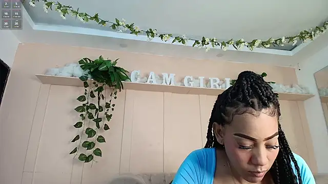 Snapshot of flavia_cruz chatting on September 30, 2025, 7:30 pm flavia cruz online show from September 30, 2025, 7:30 pm