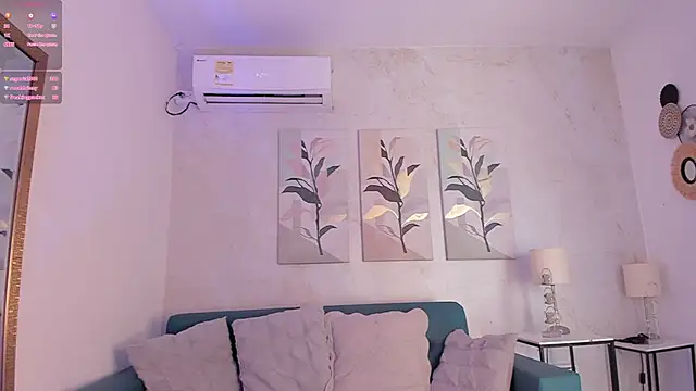 Snapshot of flavia_cruz chatting on October 12, 2025, 7:35 pm flavia cruz online show from October 12, 2025, 7:35 pm