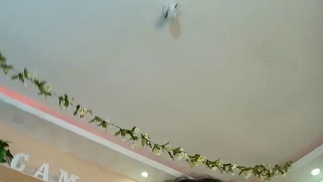 Snapshot of flavia_cruz chatting on December 4, 2025, 7:00 pm flavia cruz online show from December 4, 2025, 7:00 pm